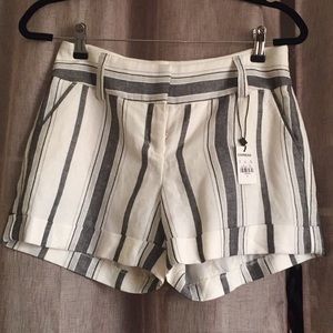 NWT linen shorts